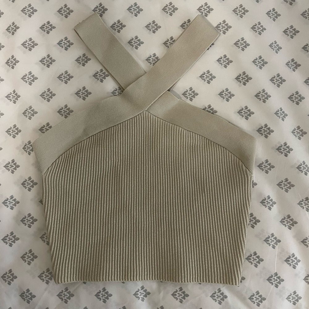 Aritzia Babaton Sculpt Knit Criss Cross Cropped Tank